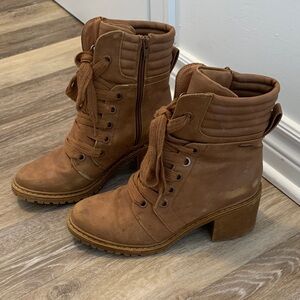 Roxy Block Heel Ankle Boots